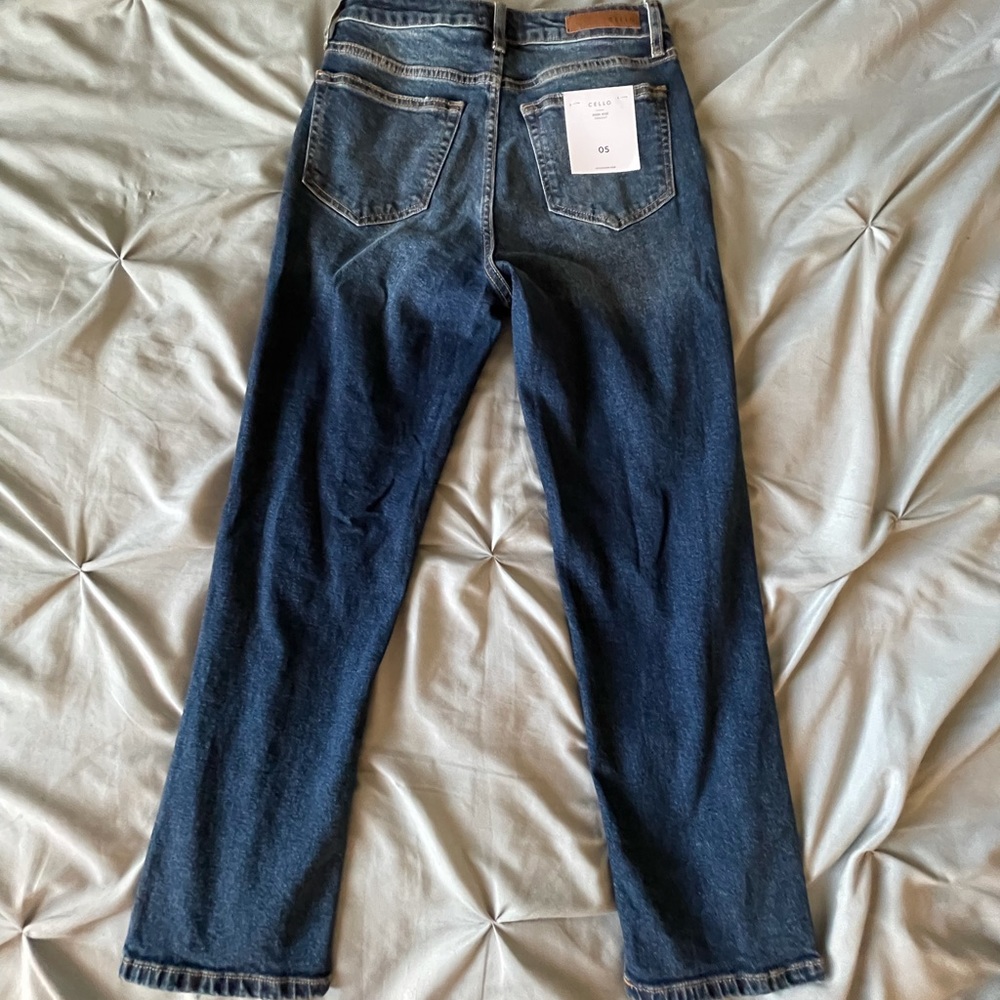 NEW Ripped jeans - Picture 3 of 3